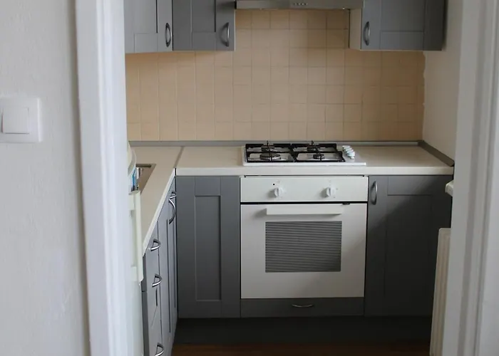 Peaceful Relaxation - Free Parking Apartament *